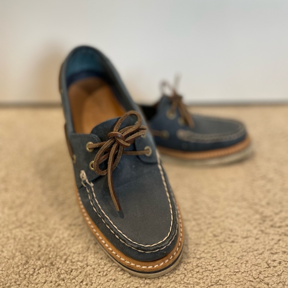 Navy Sperry boat shoes